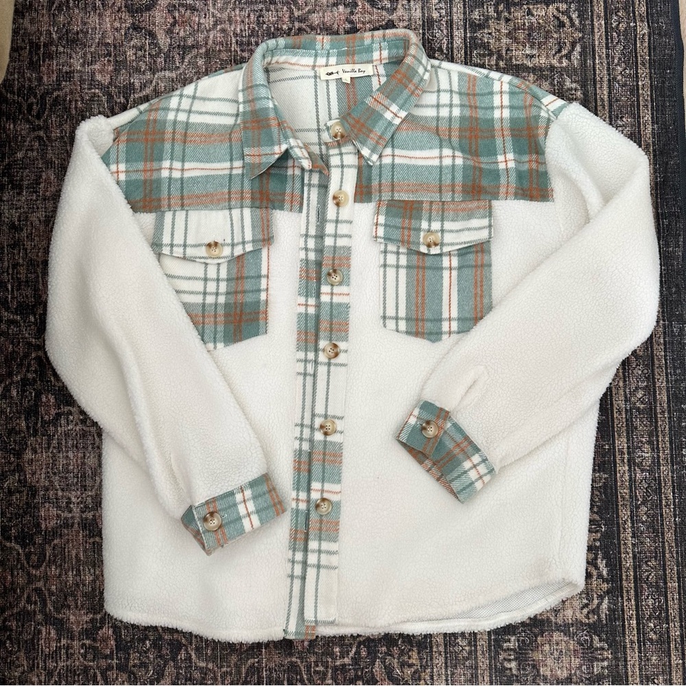 Fuzzy Plaid Shacket // L

#shacket #flannel #jacket